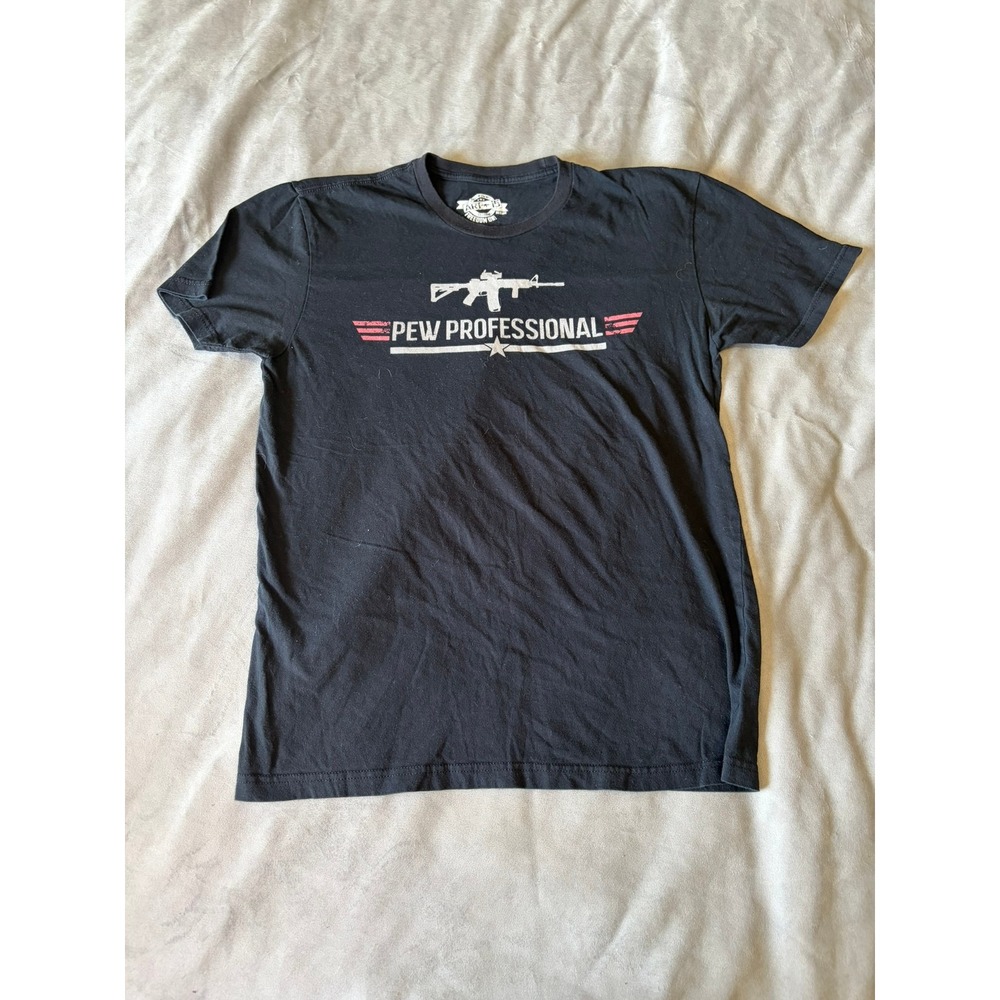 Art 15 Clothing Pew Professional Black Graphic T-Shirt Mens Medium Veteran Owned